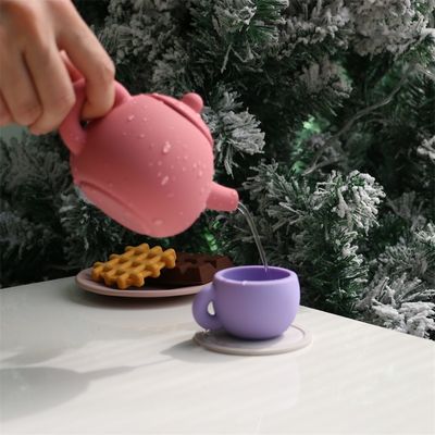 최신 아이 장난감 BPA 무료 식품 등급 17pcs 세트 실리콘 컵 스푼 코스트 디저트 차기 장난감 키트